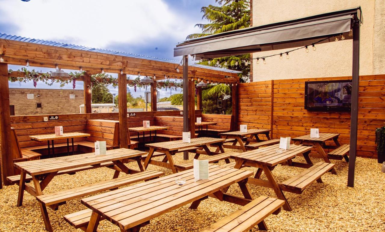 The Coachman Hotel Kilsyth Exterior photo
