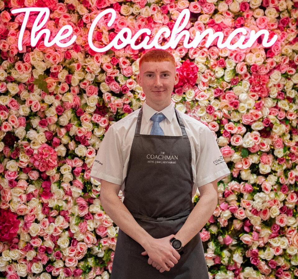 The Coachman Hotel Kilsyth Exterior photo